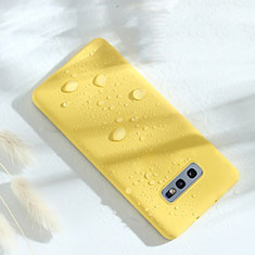 Silikon Hülle Handyhülle Ultra Dünn Schutzhülle Flexible 360 Grad Ganzkörper Tasche C02 für Samsung Galaxy S10e Gelb