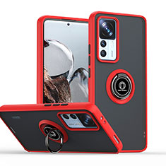 Silikon Hülle Handyhülle und Kunststoff Schutzhülle Hartschalen Tasche mit Magnetisch Fingerring Ständer QW2 für Xiaomi Mi 12T Pro 5G Rot