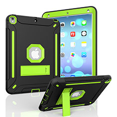 Silikon Hülle Handyhülle und Kunststoff Schutzhülle Hartschalen Tasche mit Ständer YJ1 für Apple iPad Air 3 Grün