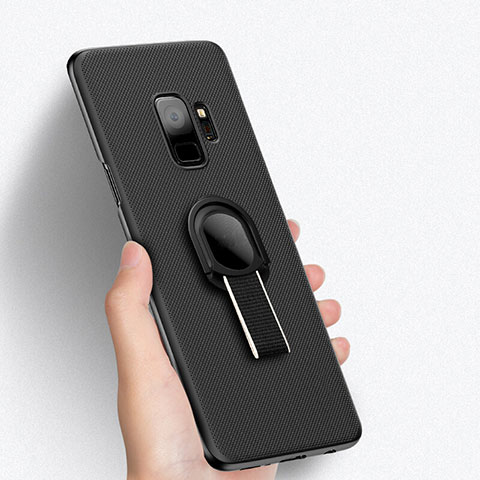 Handyhülle Hülle Kunststoff Schutzhülle Punkte Loch mit Fingerring Ständer für Samsung Galaxy S9 Schwarz