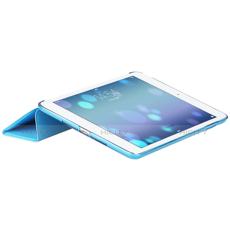 Handyhülle Hülle Stand Tasche Leder L01 für Apple New iPad 9.7 (2017) Hellblau groß