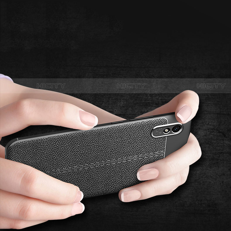 Silikon Hülle Handyhülle Gummi Schutzhülle Flexible Leder Tasche H02 für Xiaomi Redmi 9AT groß