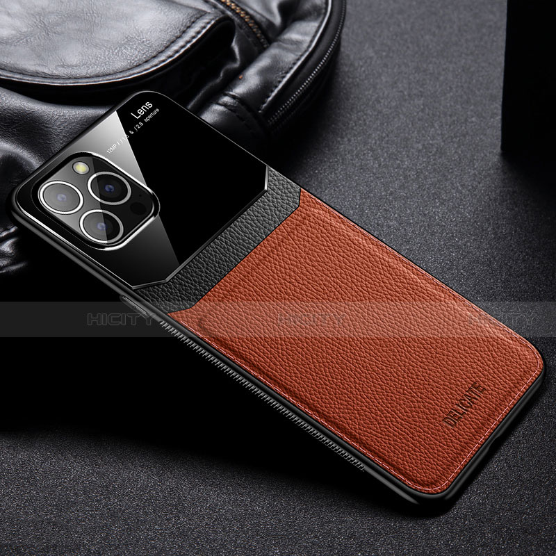 Silikon Hülle Handyhülle Gummi Schutzhülle Flexible Leder Tasche Z02 für Apple iPhone 15 Pro Braun Plus