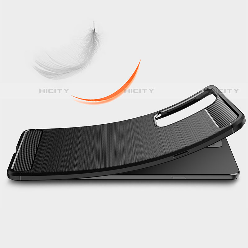 Silikon Hülle Handyhülle Gummi Schutzhülle Flexible Tasche Line für Motorola Moto Edge 20 5G groß